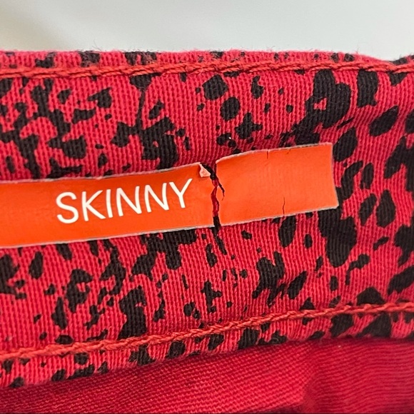 Style & Co Red Snake Pattern Skinny Pant Size 6 - Picture 4 of 9